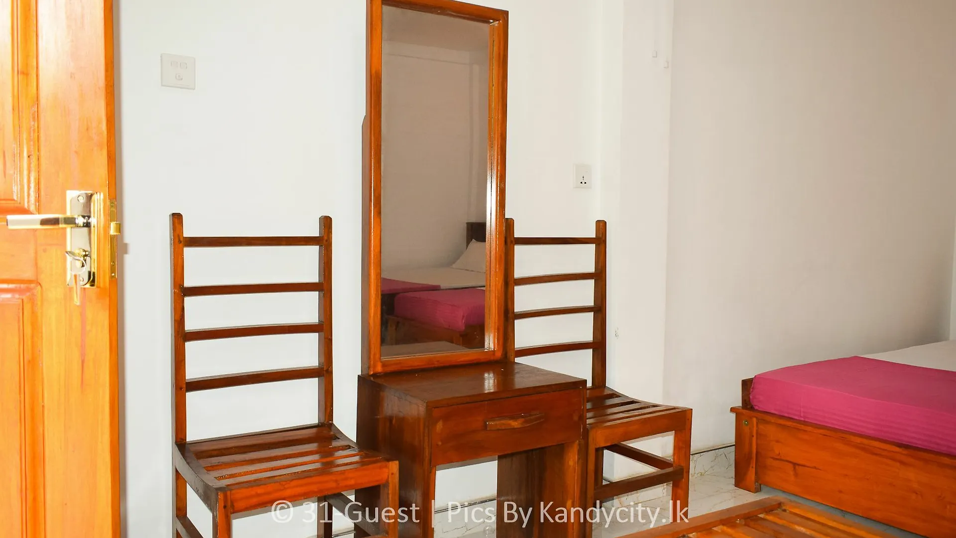 31 Kandy Guest House Мини-отель