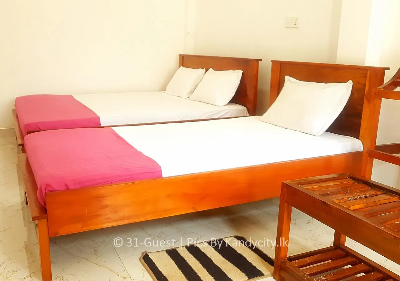 31 Kandy Guest House 2*,